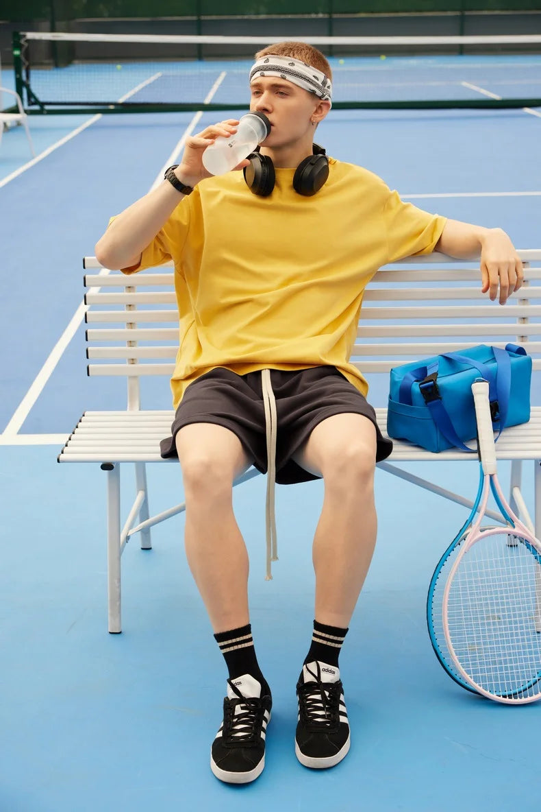 Short de sport minimaliste et décontracté