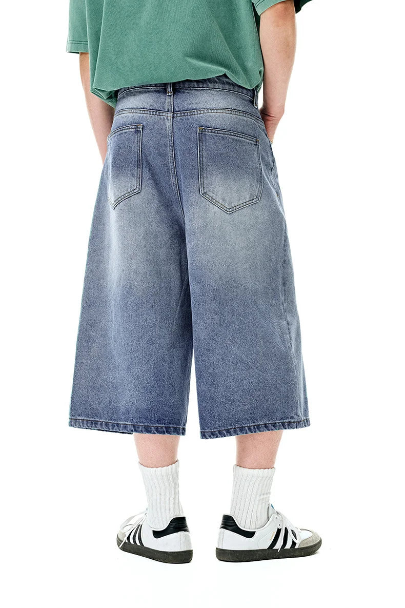 Distressed Cropped Jeans: The Urban Straight Silhouette