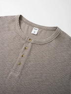 T-shirt Henley « Old Money » été 2026