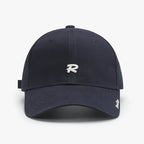 Casquette de baseball brodée du logo « Realize » R