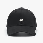 Casquette de baseball brodée du logo « Realize » R