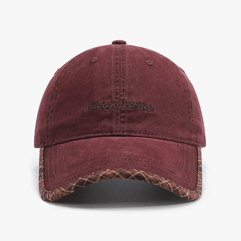 Casquette de baseball vintage brodée à carreaux