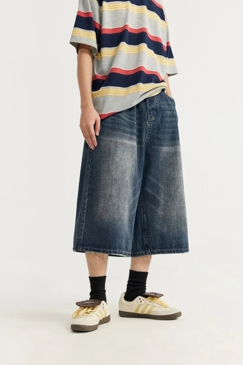 Jean unisexe en denim délavé, coupe courte et jambe large