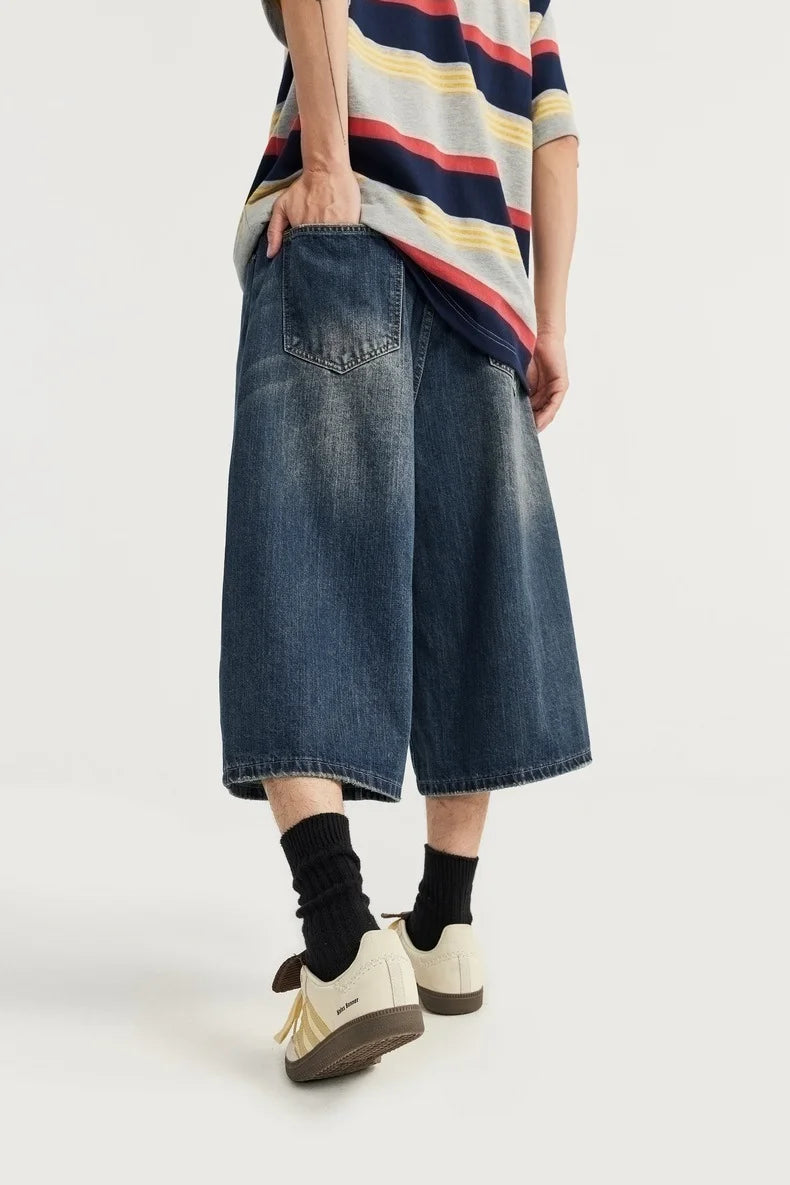 Jean unisexe en denim délavé, coupe courte et jambe large