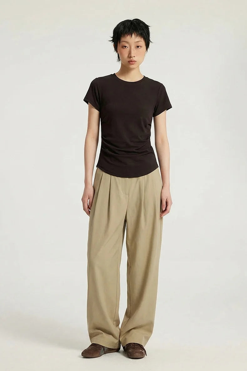 T-shirt rafraîchissant de luxe en Tencel pour femme — Détail froncé amincissant